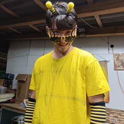 2025 - Korunovace královny (Operace žihadlo)